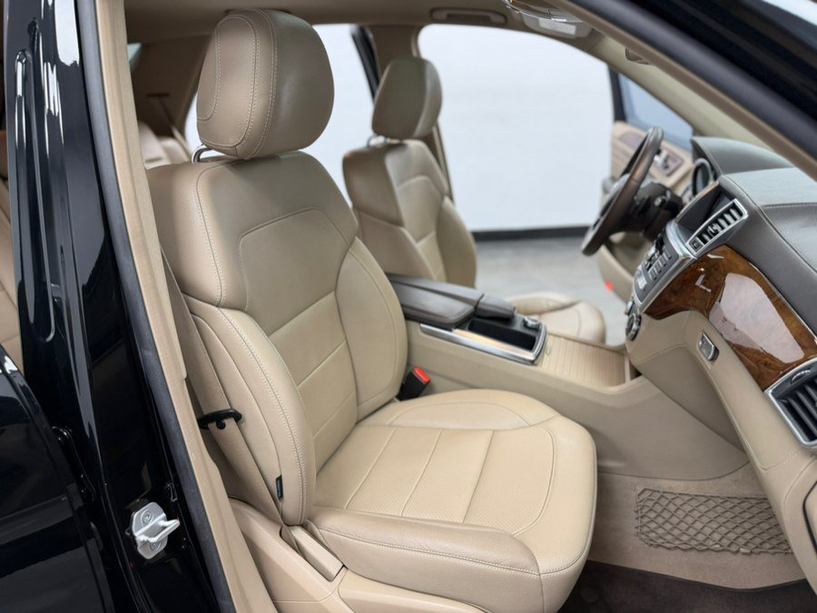 Used 2013 Mercedes-Benz ML 550 4MATIC image 47