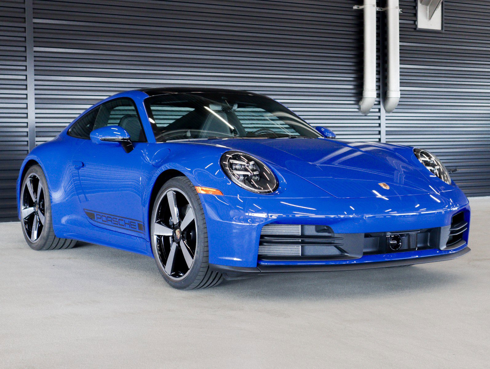 Certified 2025 Porsche 911 Carrera image 7