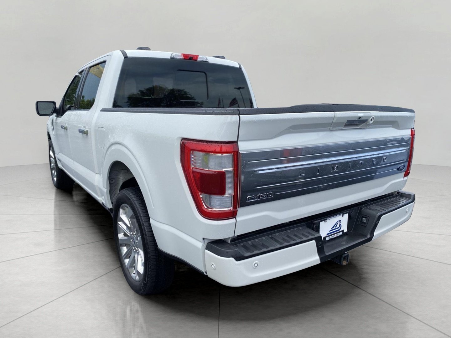 Used 2022 Ford F150 Limited AWD/4WD image 11