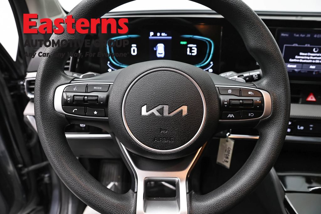 Used 2023 Kia Sportage LX AWD/4WD image 10