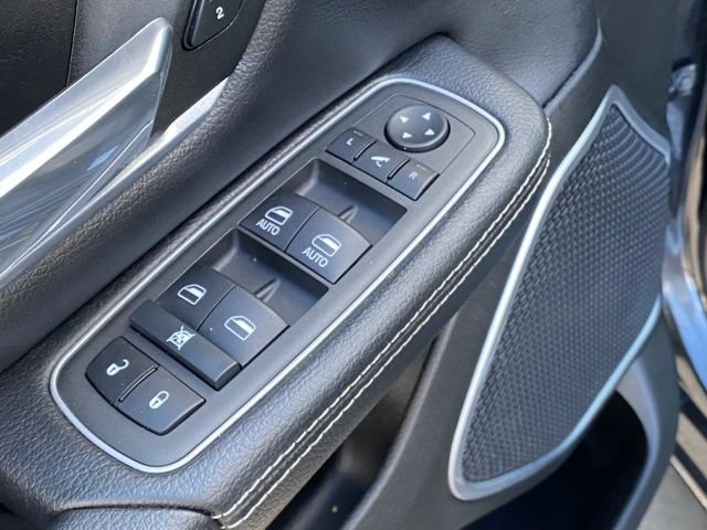 Used 2022 RAM 1500 Laramie w/ Sport Appearance Package AWD/4WD image 12