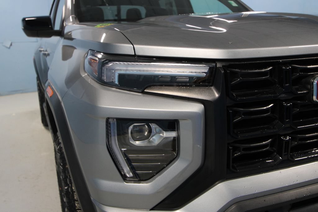 Used 2023 GMC Canyon Elevation w/ Elevation Premium Package RWD image 34