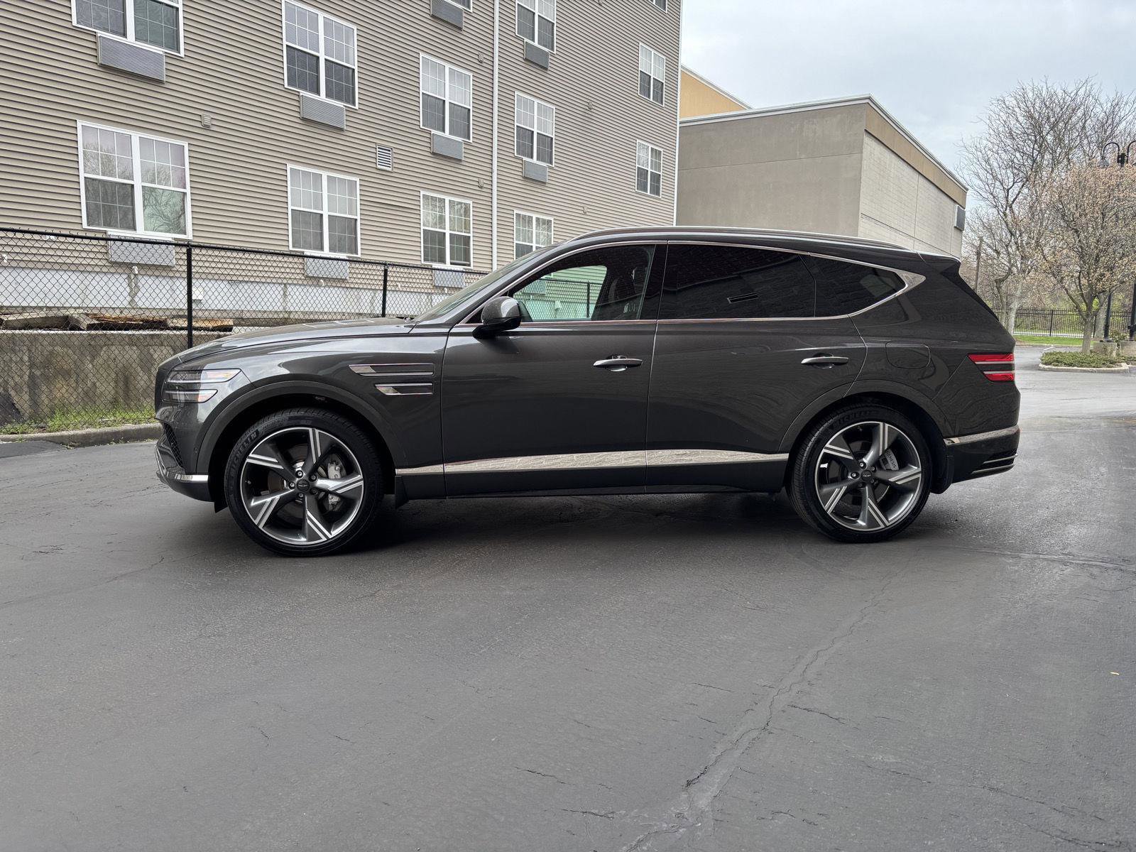 Used 2025 Genesis GV80 3.5T Prestige AWD/4WD image 3