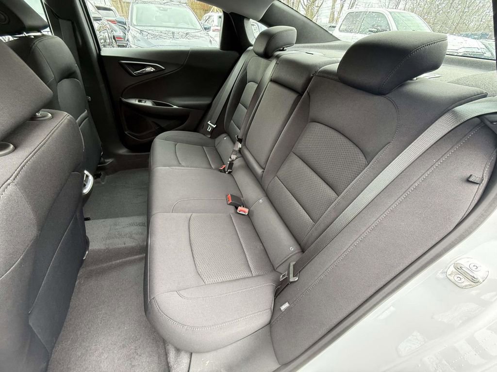 Used 2023 Chevrolet Malibu LT image 13