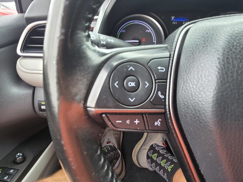 Used 2023 Toyota Camry SE w/ Audio Upgrade Package FWD image 16