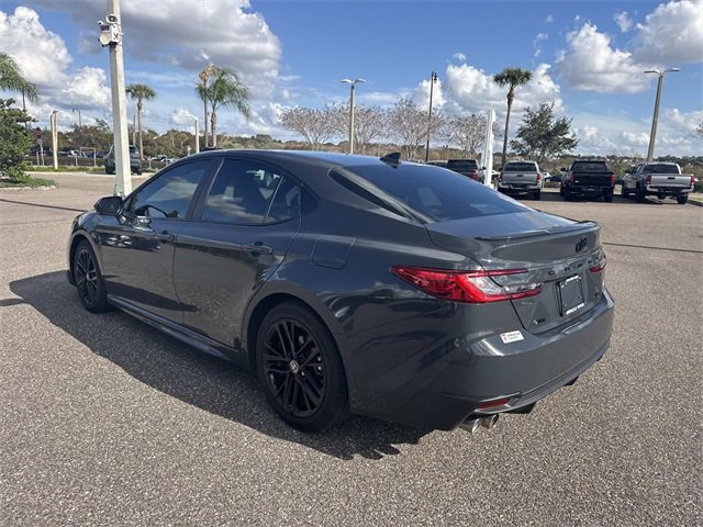 Used 2025 Toyota Camry SE image 6