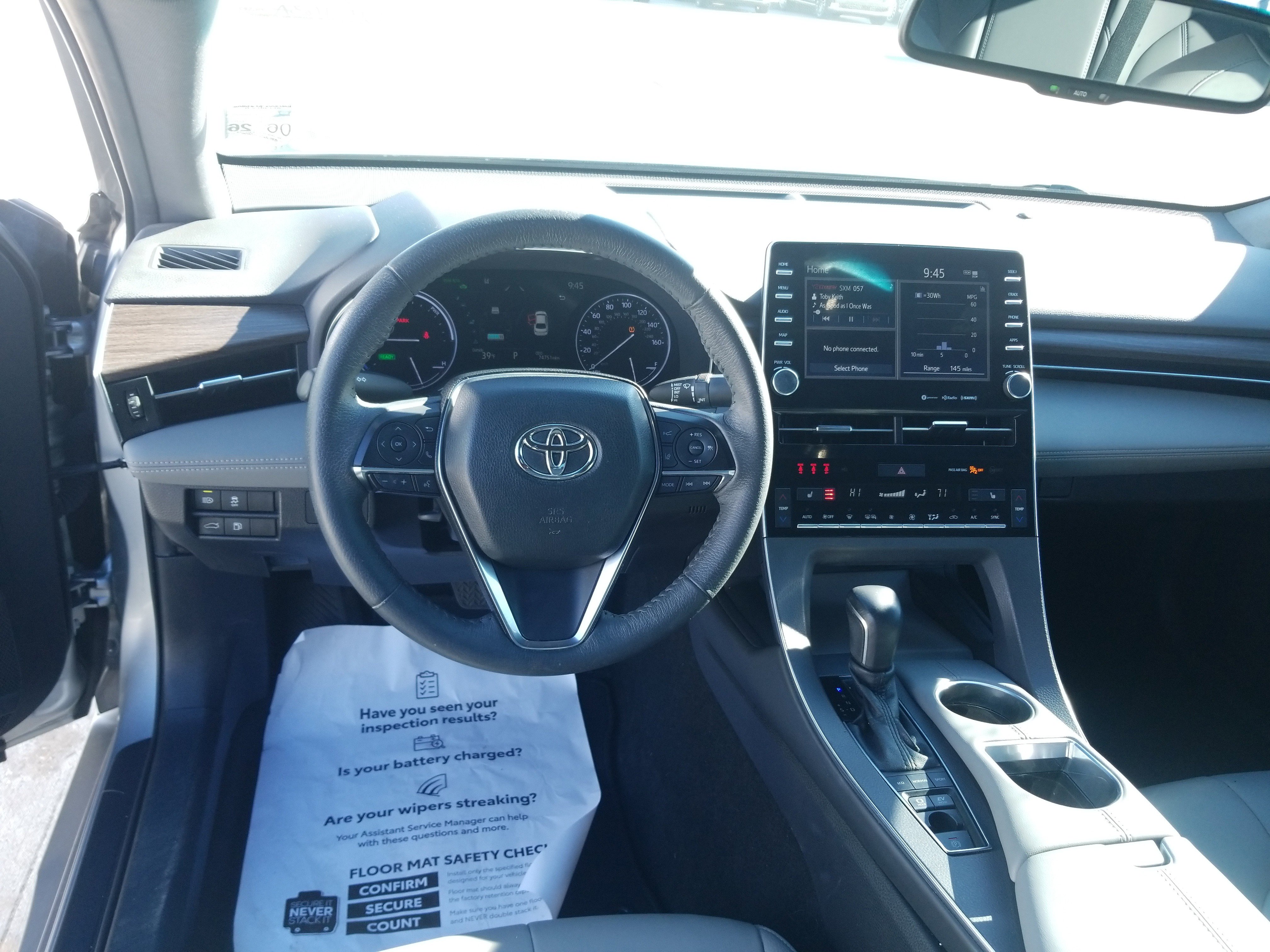 Used 2022 Toyota Avalon XLE FWD image 18