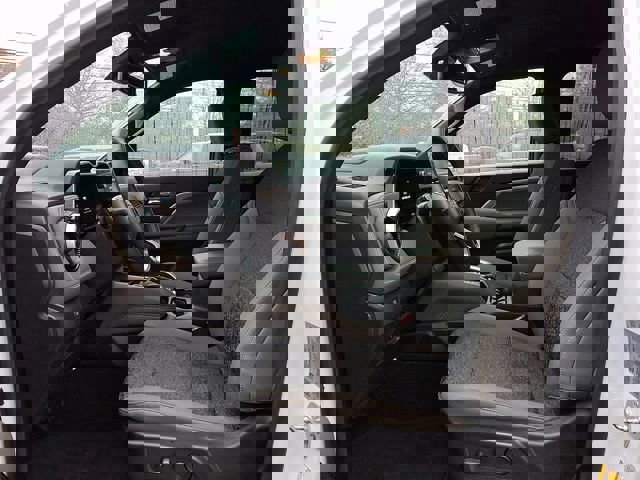 Used 2024 Chevrolet Colorado ZR2 w/ Safety Package image 24