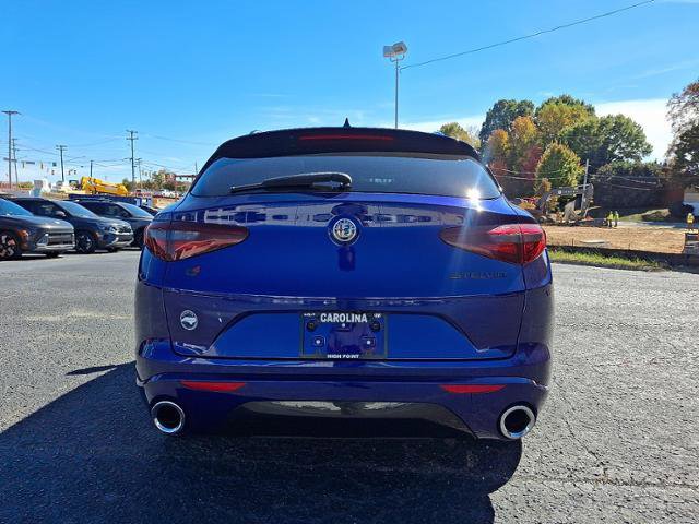Used 2021 Alfa Romeo Stelvio Ti w/ Premium Package image 5
