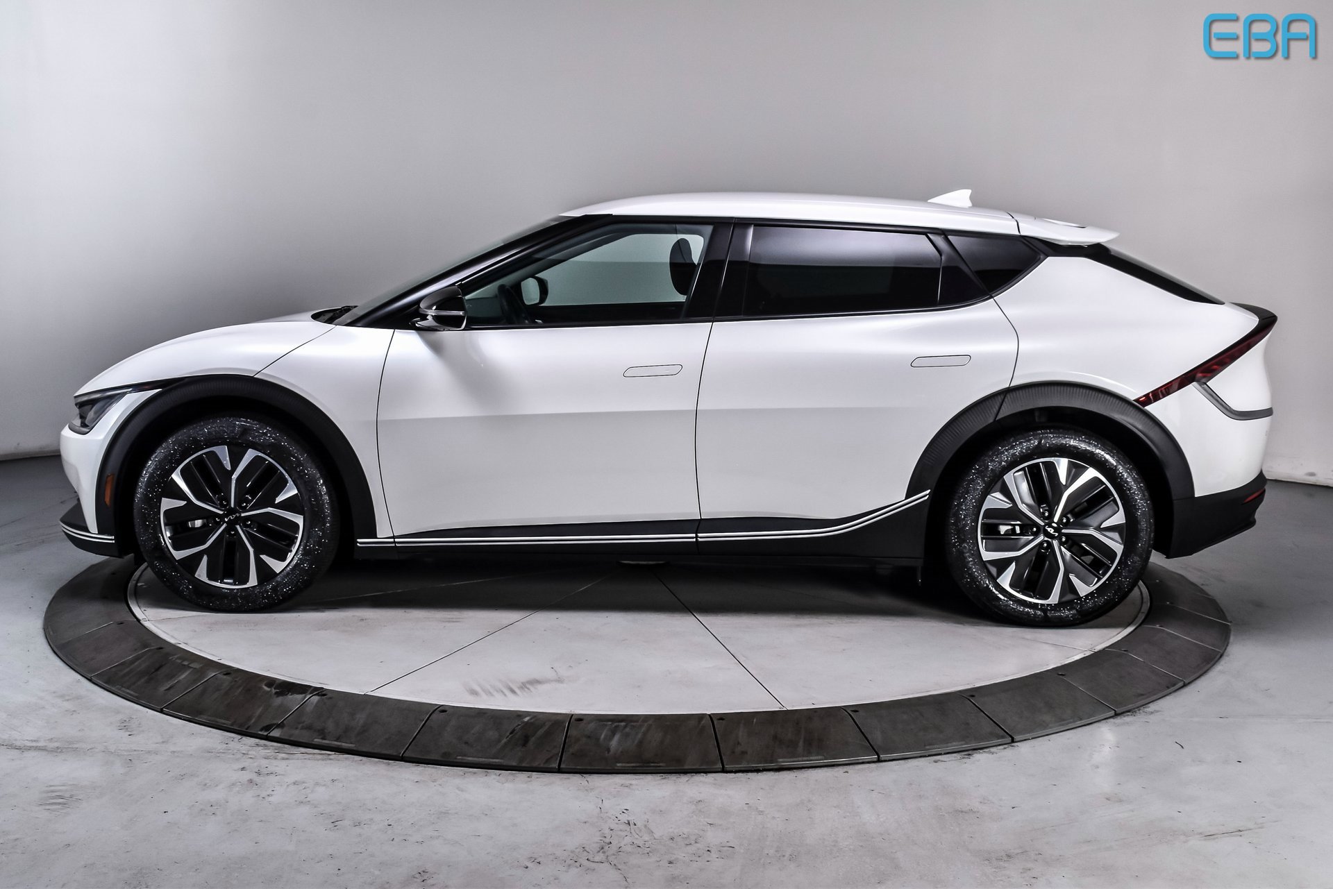 Used 2024 Kia EV6 Light image 3