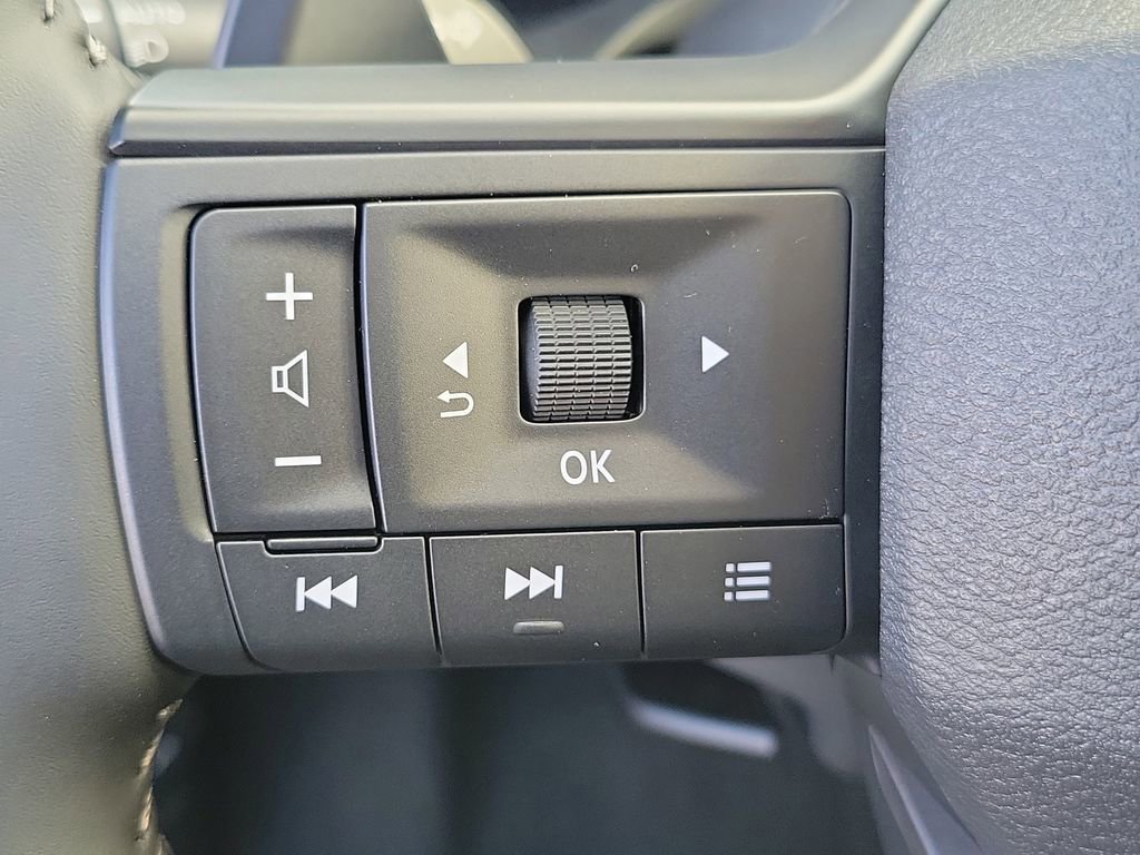 New 2026 Nissan Rogue SV image 10