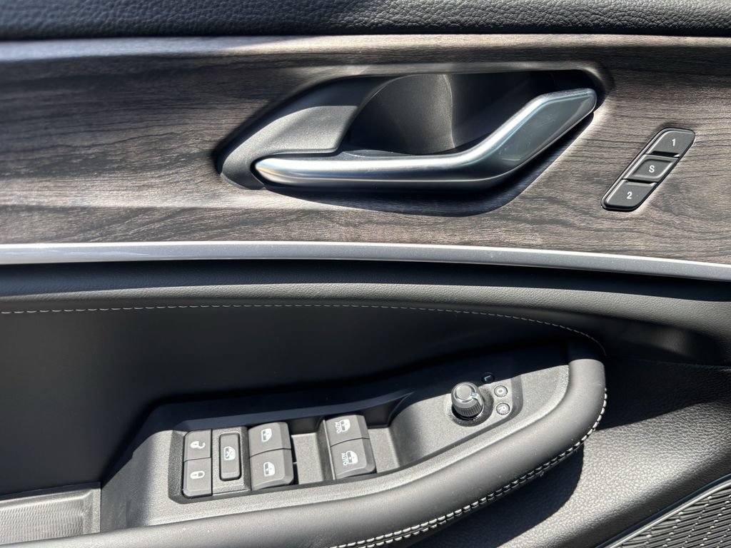 New 2026 Jeep Grand Cherokee Limited AWD/4WD image 23