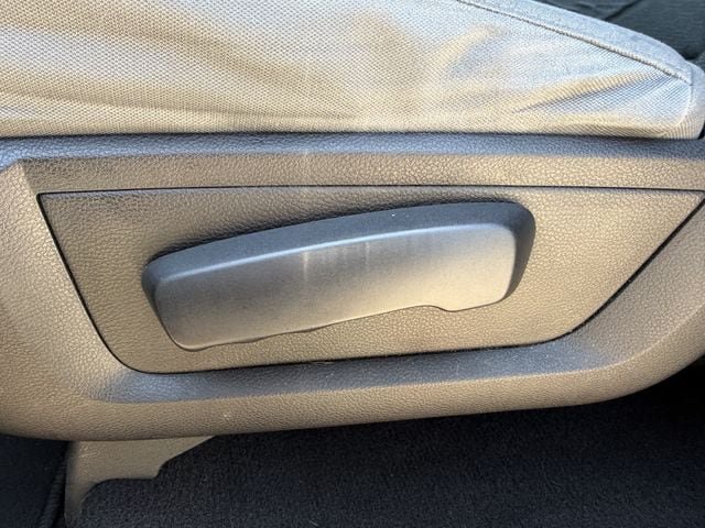 Used 2014 RAM 1500 Classic SLT RWD image 24