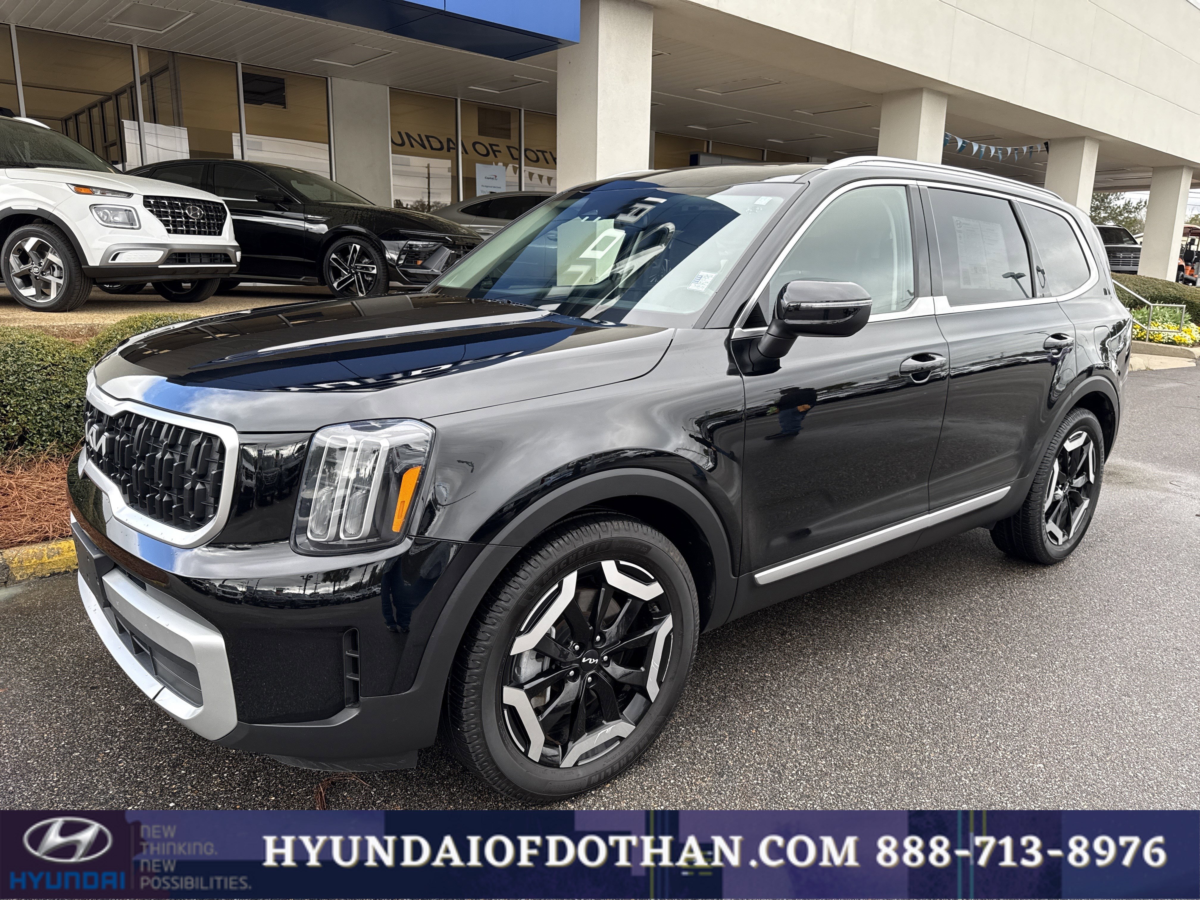 Used 2023 Kia Telluride EX image 1