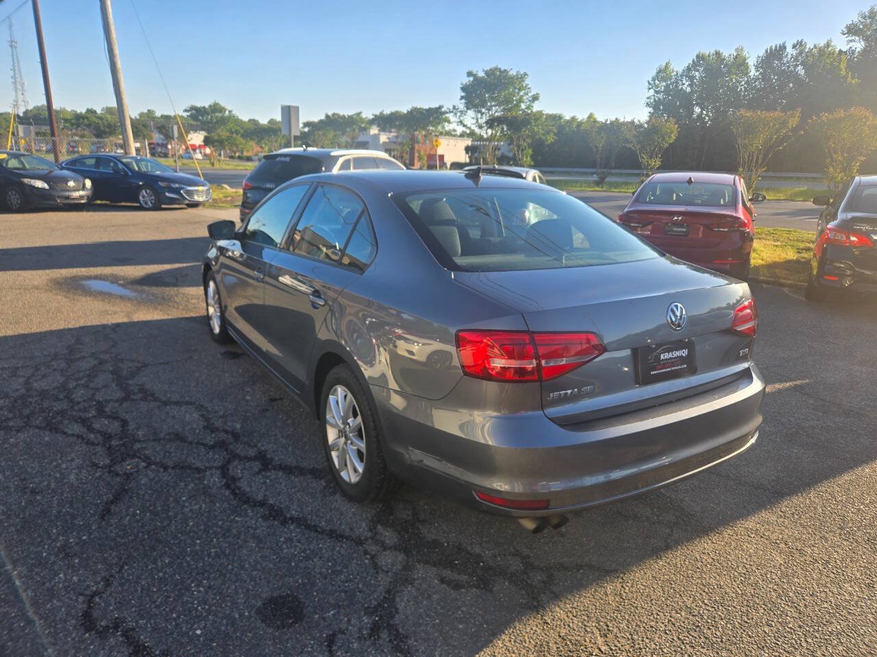 Used 2015 Volkswagen Jetta SE FWD image 10