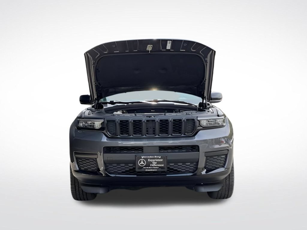Used 2022 Jeep Grand Cherokee L Laredo AWD/4WD image 76
