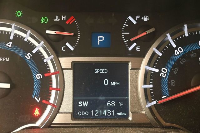 Used 2018 Toyota 4Runner TRD Off-Road AWD/4WD image 16