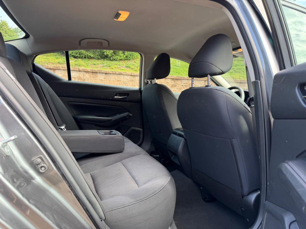 Used 2022 Nissan Altima 2.5 S FWD image 10
