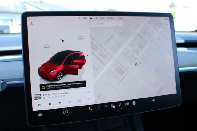 Used 2024 Tesla Model Y Long Range AWD/4WD image 22