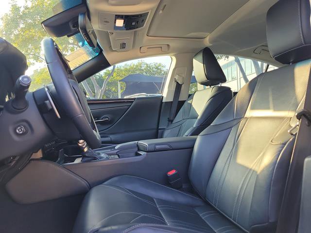 Used 2019 Lexus ES 350 w/ Luxury Package image 37