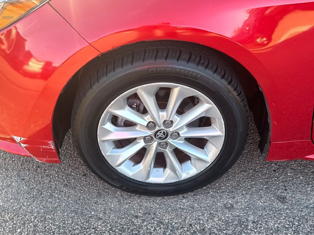Used 2021 Toyota Corolla LE w/ LE Convenience Package FWD image 39