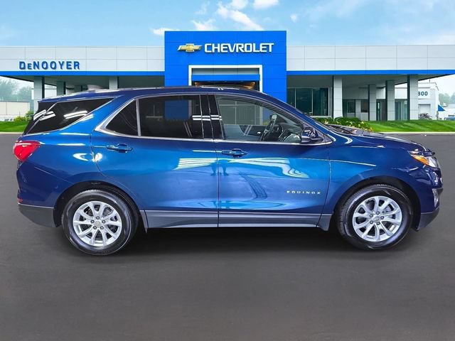 Used 2019 Chevrolet Equinox LT w/ Driver Convenience Package FWD image 6