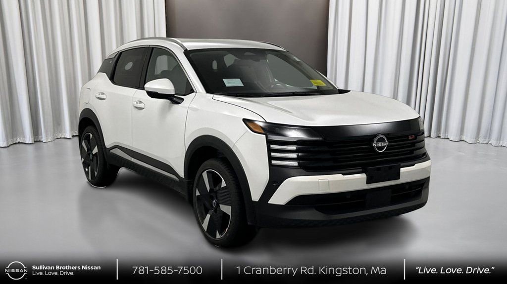 New 2026 Nissan Kicks SR w/ Cold Weather Package image 3