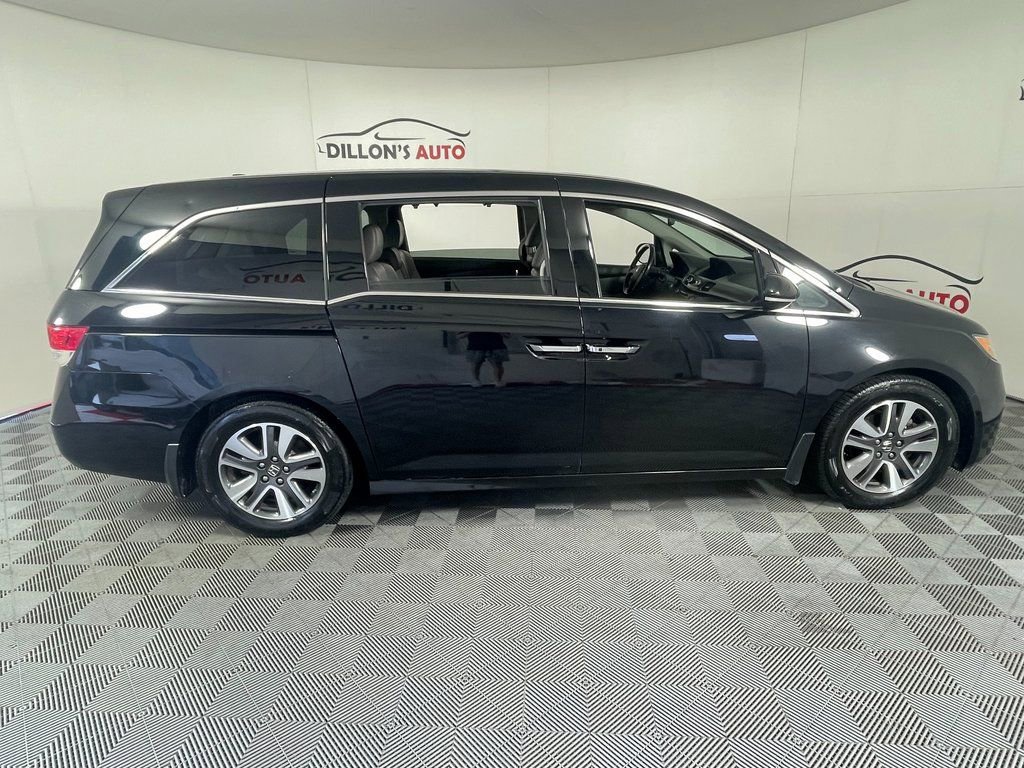 Used 2016 Honda Odyssey Touring Elite image 9