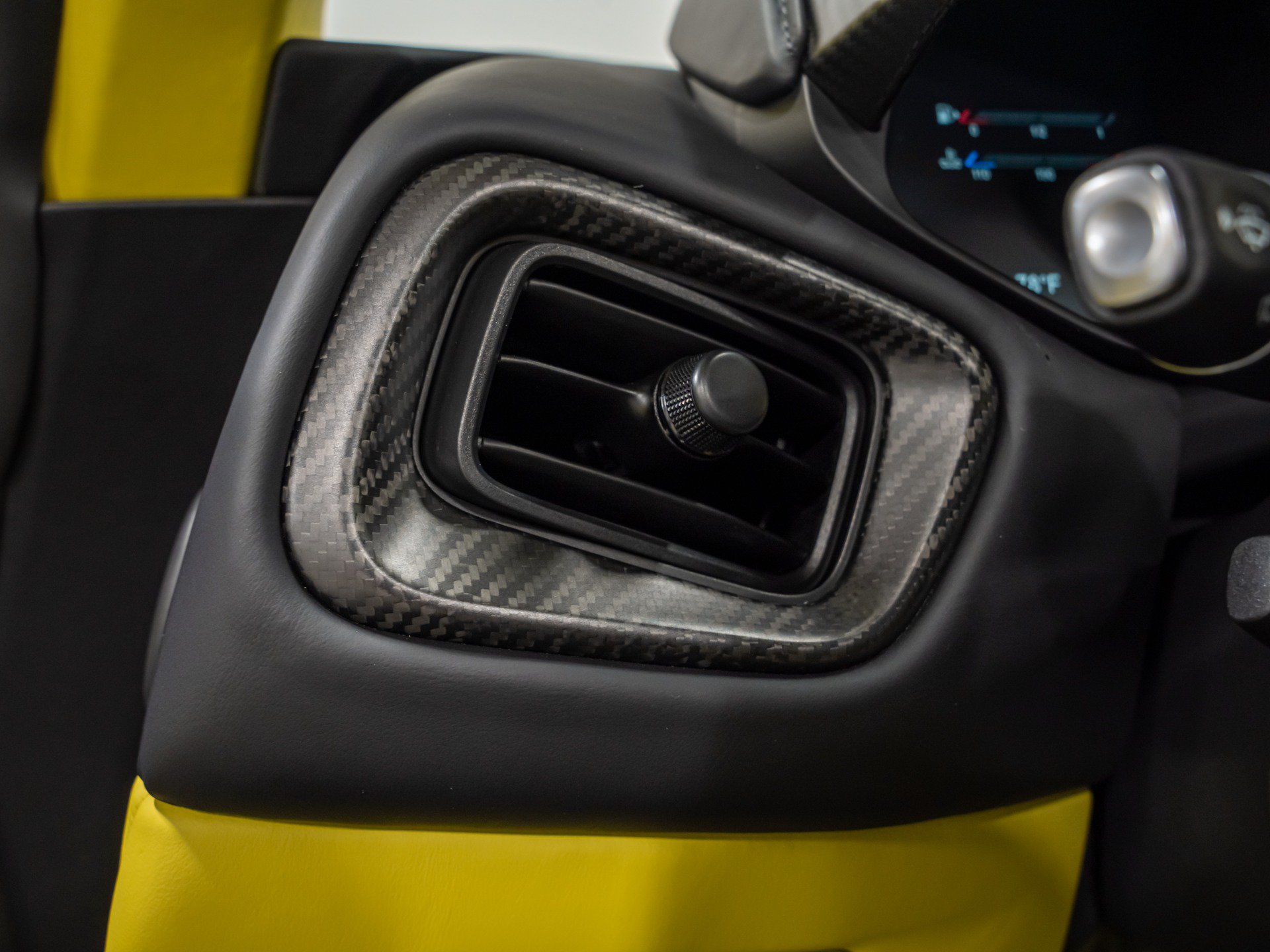 Used 2023 Aston Martin DBS Superleggera Volante RWD image 62