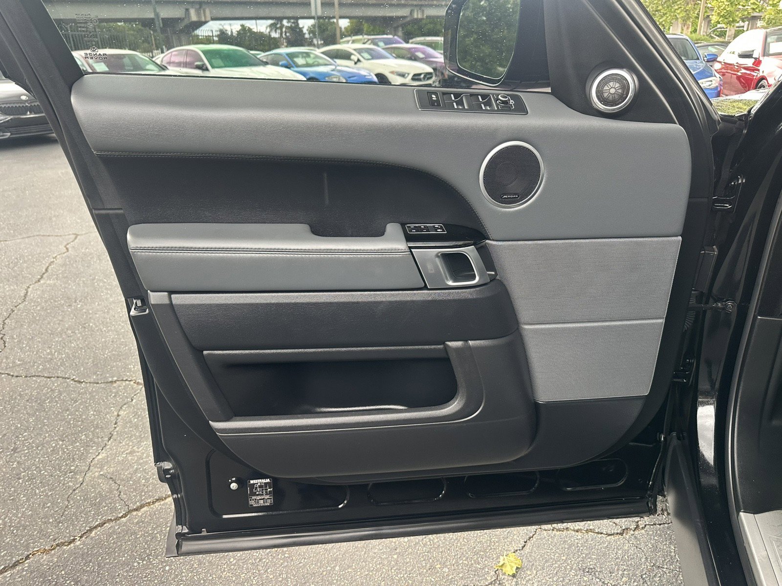 Used 2015 Land Rover Range Rover Sport Supercharged image 28