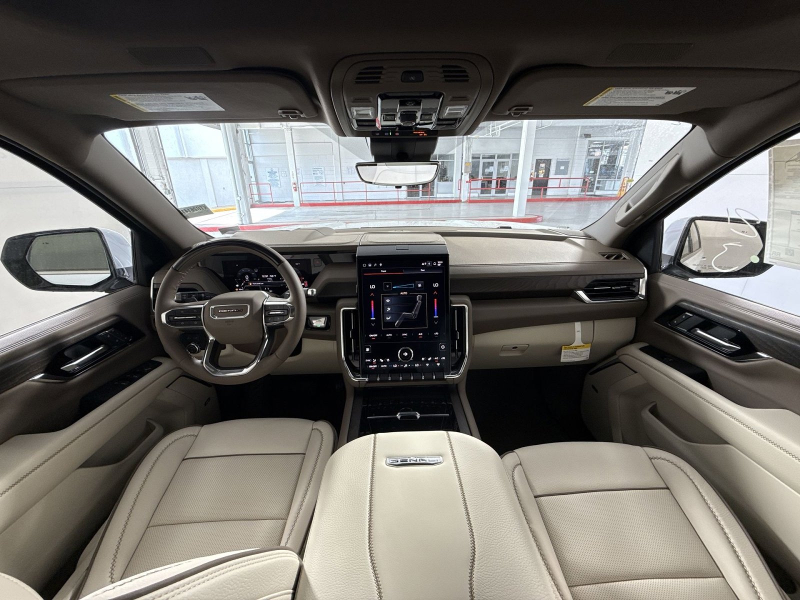 New 2026 GMC Yukon XL Denali w/ Denali Reserve Package image 23