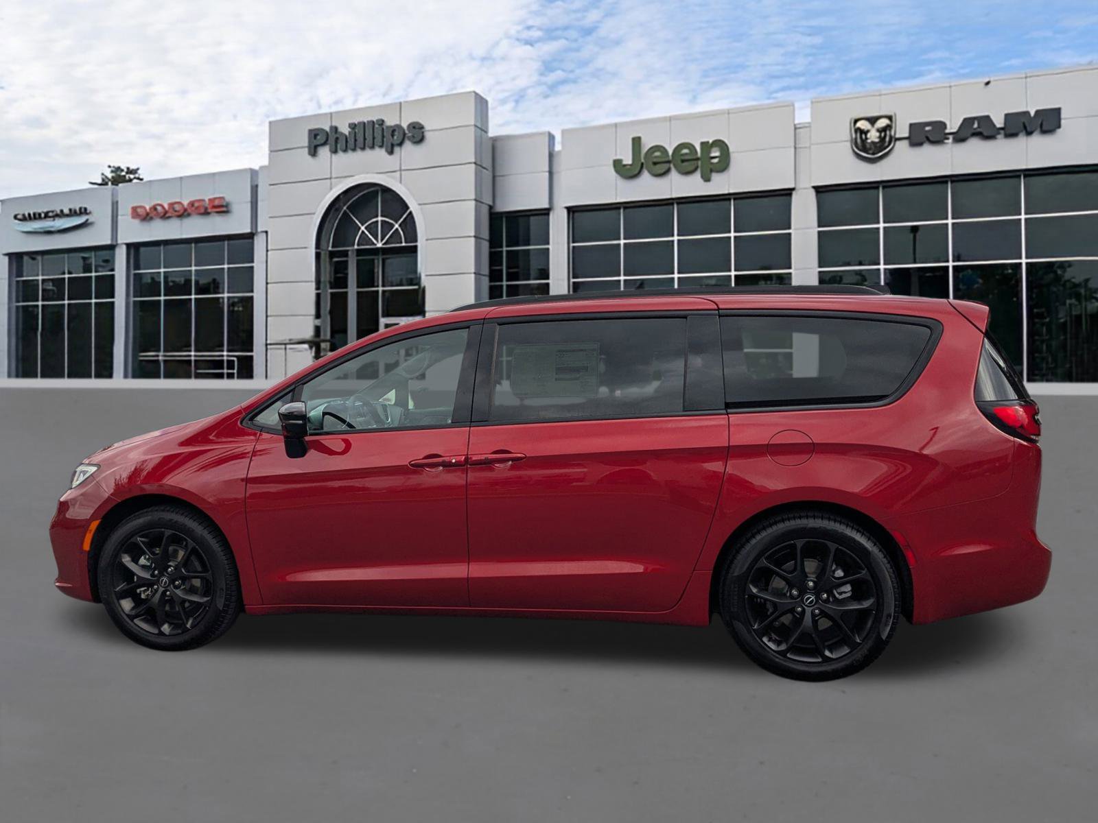 New 2026 Chrysler Pacifica Limited w/ S Appearance Package image 6