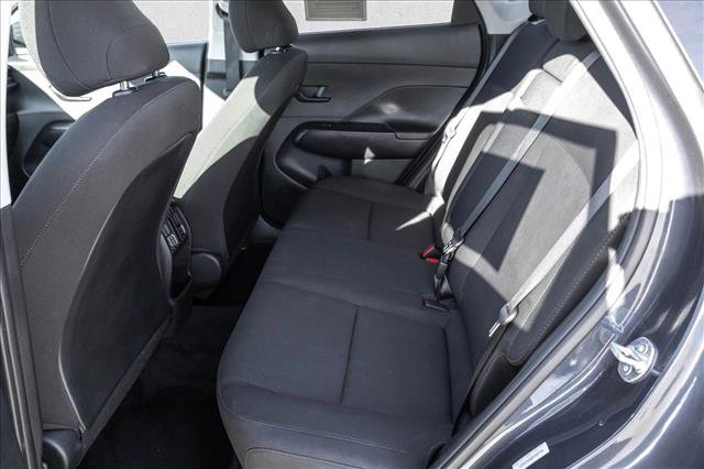 Used 2025 Hyundai Kona SEL image 19