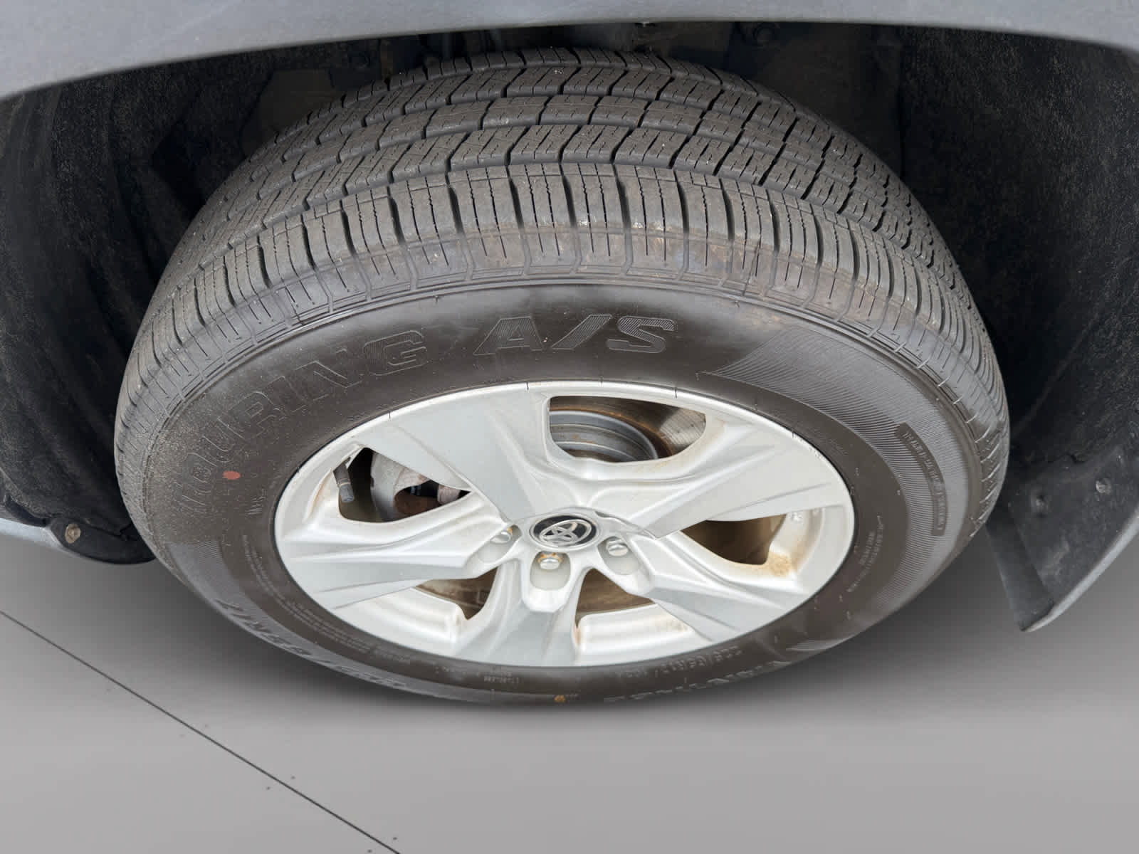 Used 2021 Toyota RAV4 XLE w/ Convenience Package AWD/4WD image 9