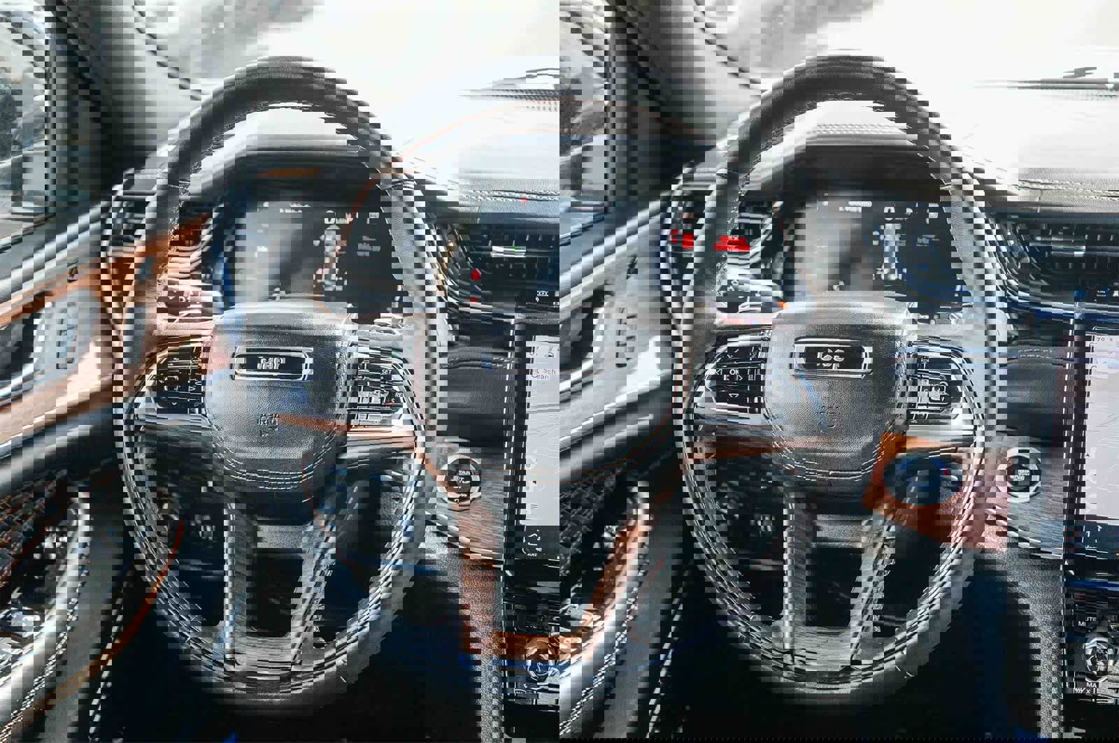 Used 2022 Jeep Grand Cherokee Summit w/ Advanced Protech Group IV image 14