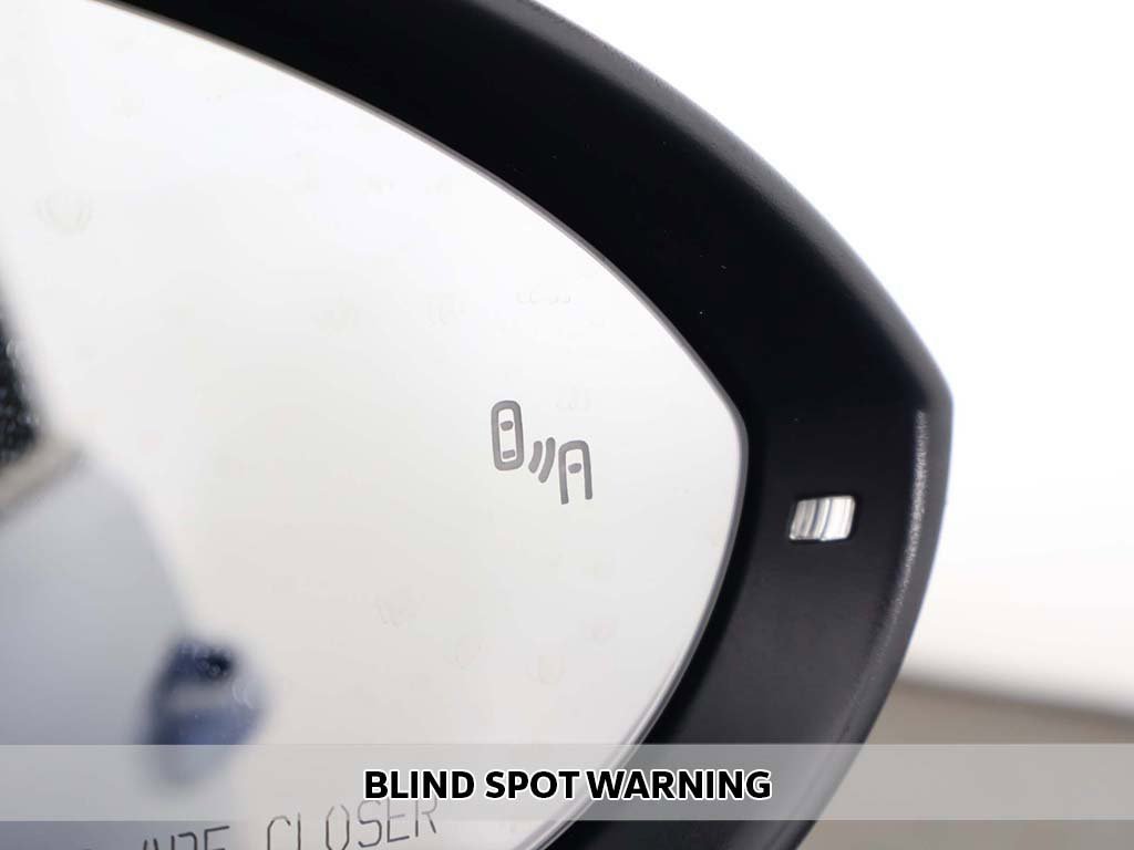 Used 2019 Volkswagen Golf S image 3