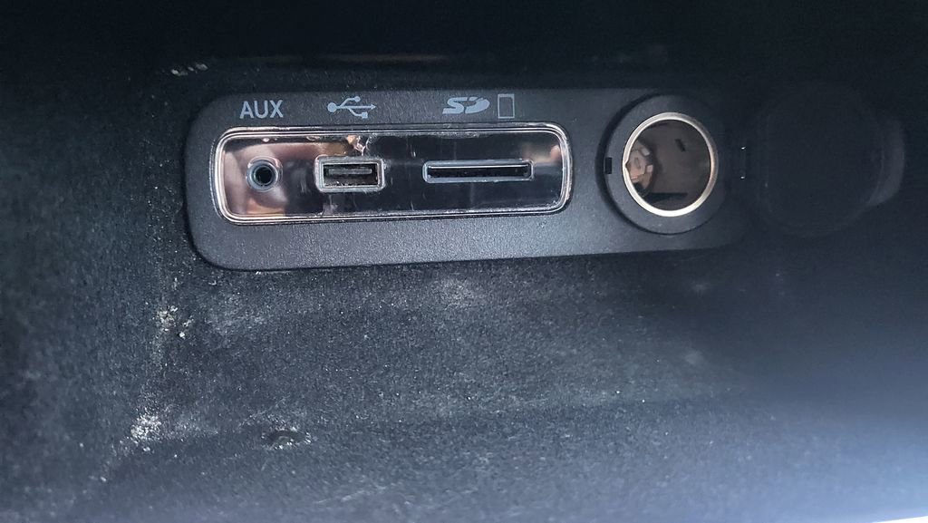 Used 2015 Jeep Grand Cherokee SRT w/ Trailer Tow Group IV image 34