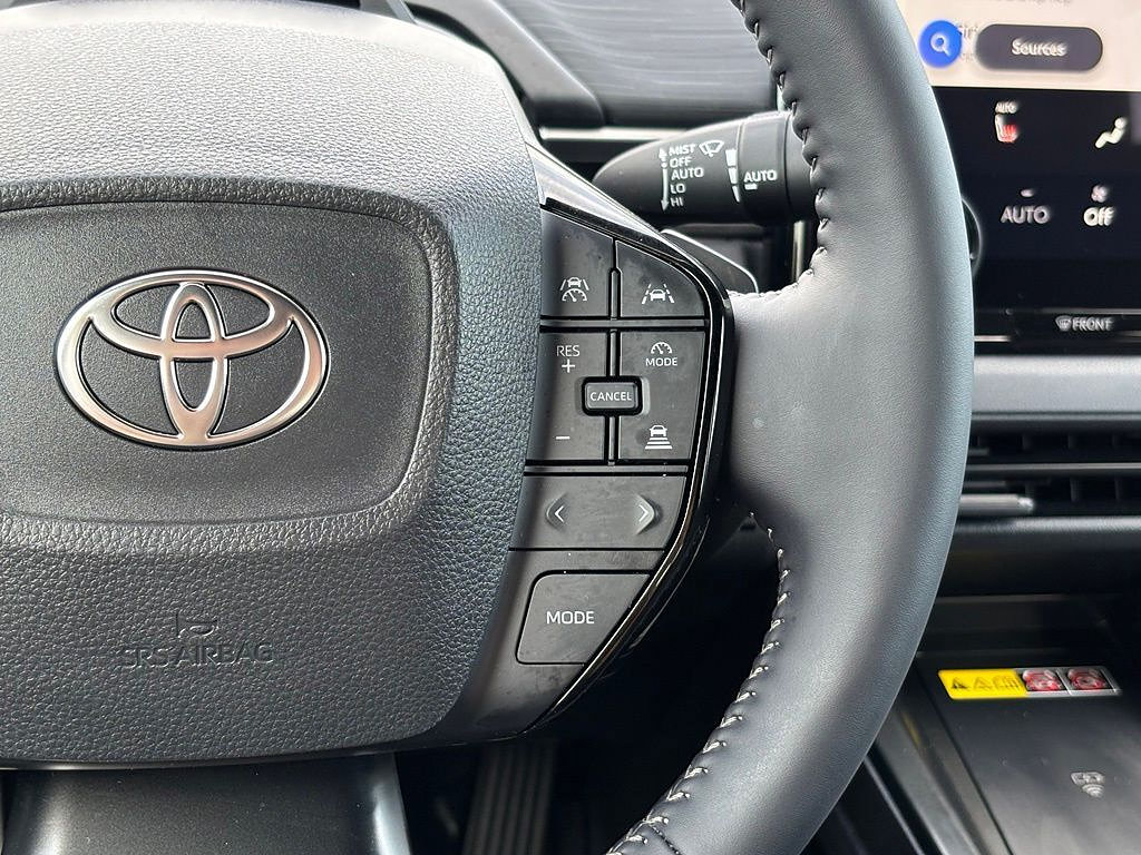 Used 2026 Toyota C-HR AWD/4WD image 20