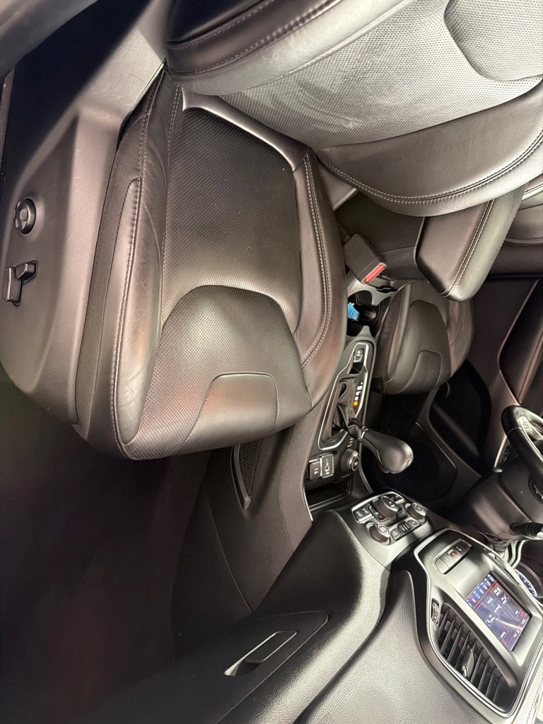 Used 2021 Jeep Cherokee Latitude Lux image 24