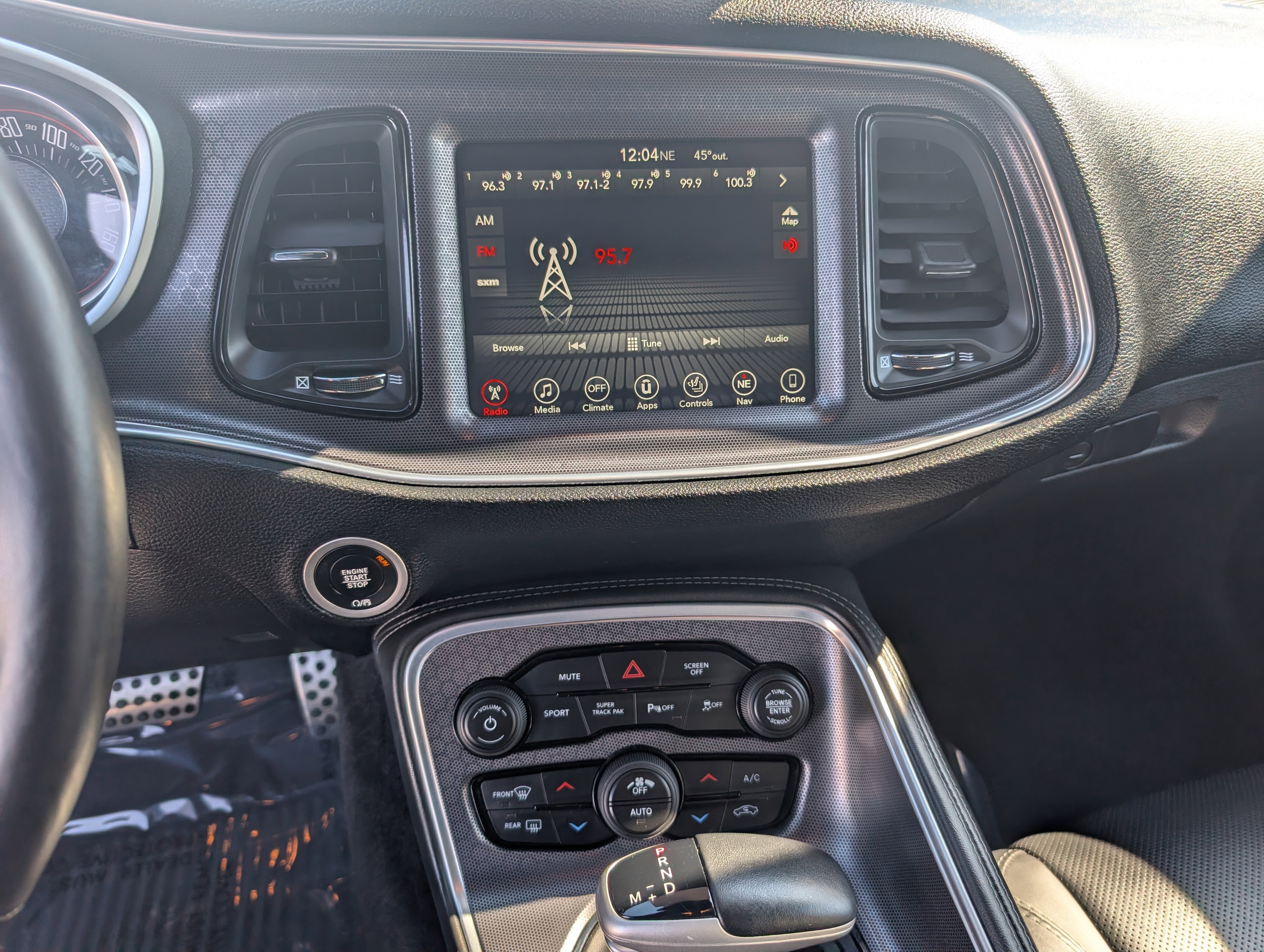 Used 2017 Dodge Challenger GT w/ Technology Group image 17