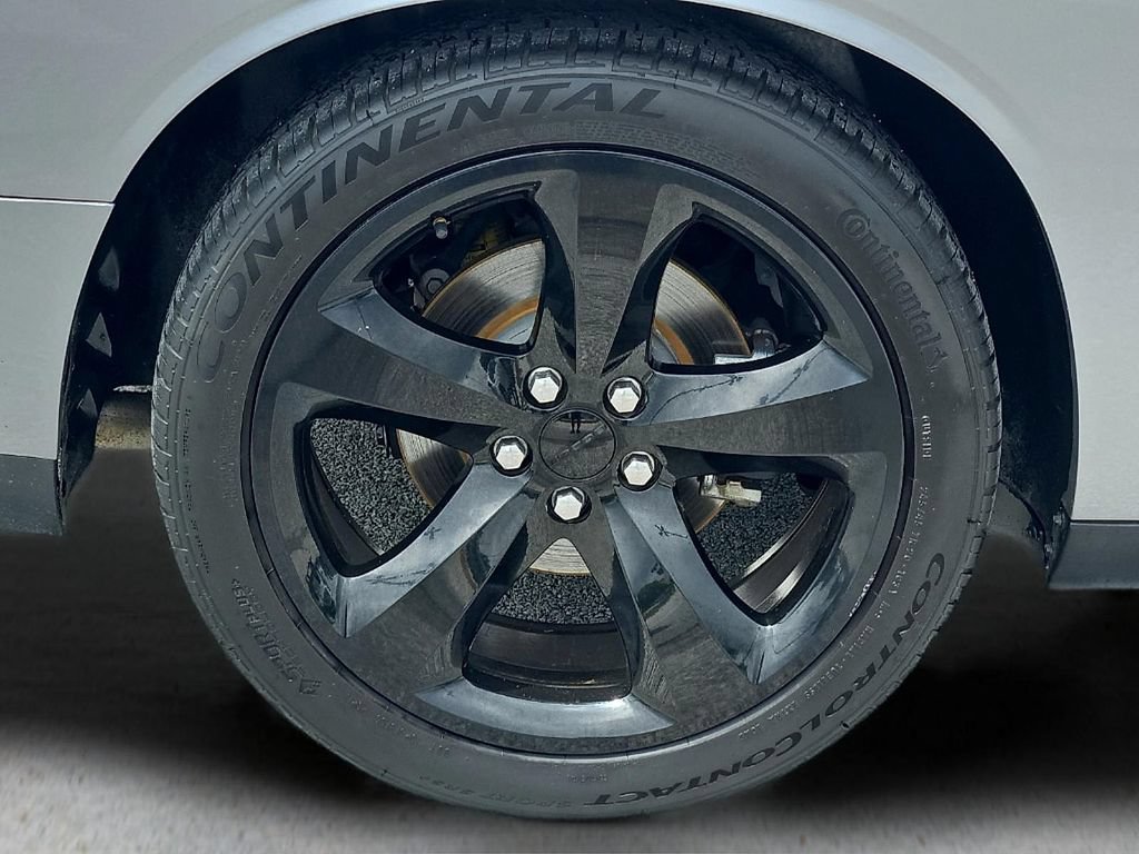 Used 2013 Dodge Challenger R/T Plus RWD image 8
