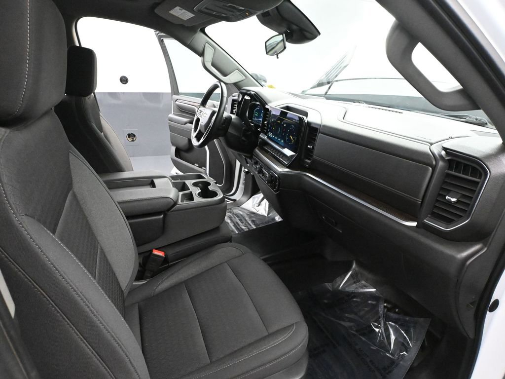 Used 2024 Chevrolet Silverado 2500 LT image 50