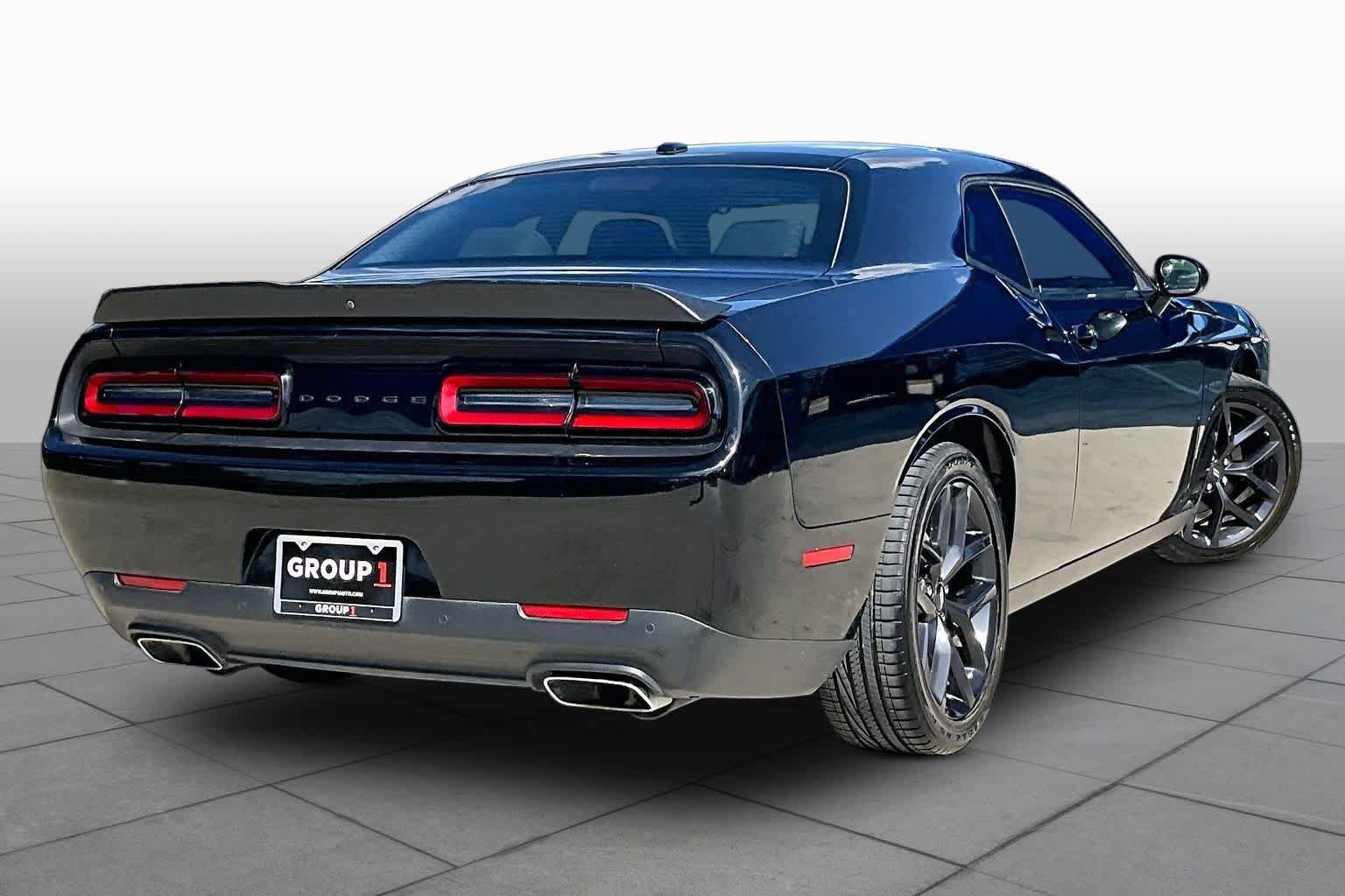 Used 2022 Dodge Challenger R/T w/ Blacktop Package RWD image 11