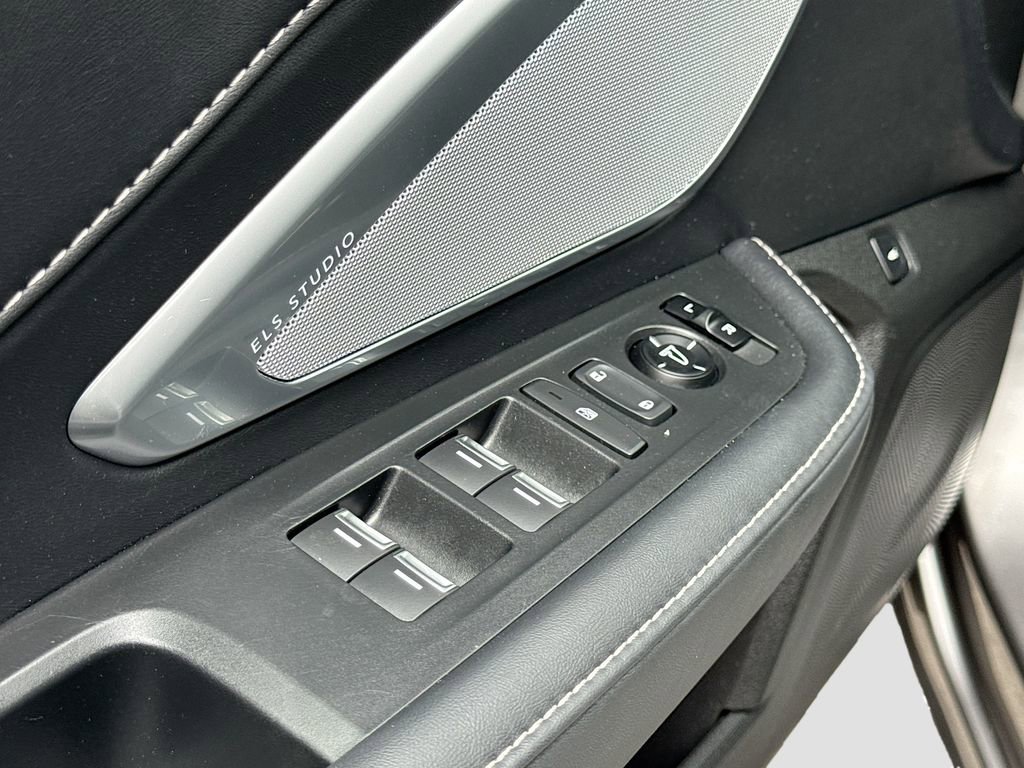 Used 2023 Acura RDX w/ Technology Package AWD/4WD image 18