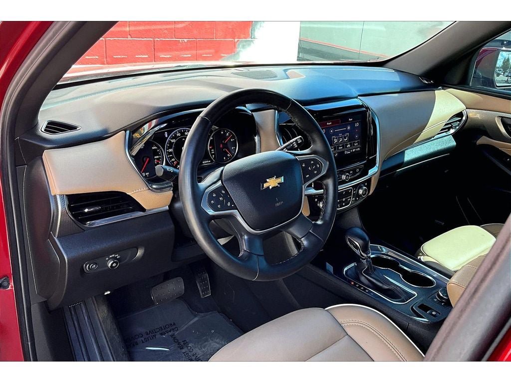 Used 2023 Chevrolet Traverse Premier AWD/4WD image 14
