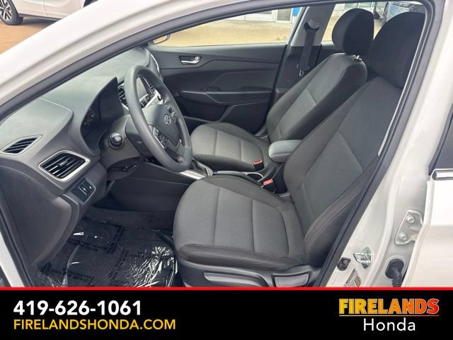 Used 2022 Hyundai Accent SEL FWD image 11