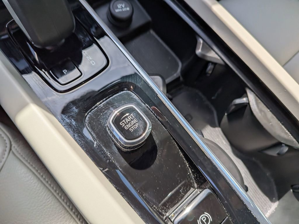 Used 2024 Volvo S60 B5 Plus w/ Climate Package FWD image 20