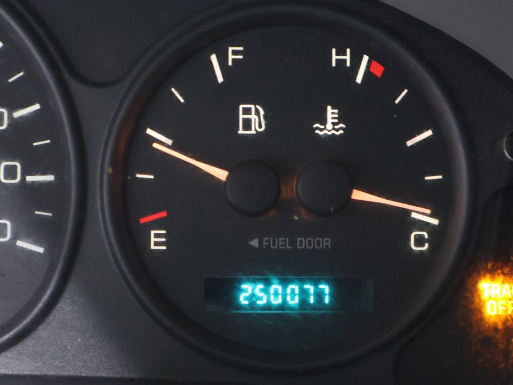 Used 2002 Oldsmobile Silhouette GLS w/ Towing Pkg image 29