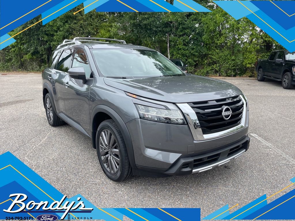 Used 2024 Nissan Pathfinder SL w/ SL Premium Package