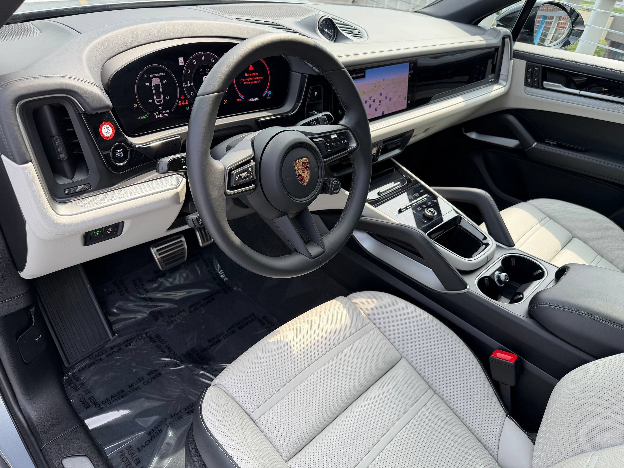 Certified 2026 Porsche Cayenne S AWD/4WD image 4